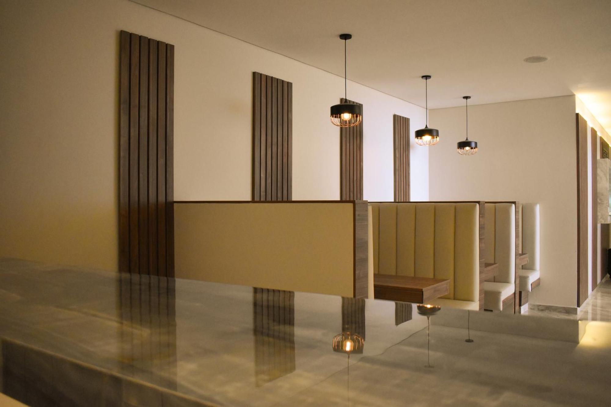 Hotel Byhours Circunvalar - Adults Only バランキージャ エクステリア 写真