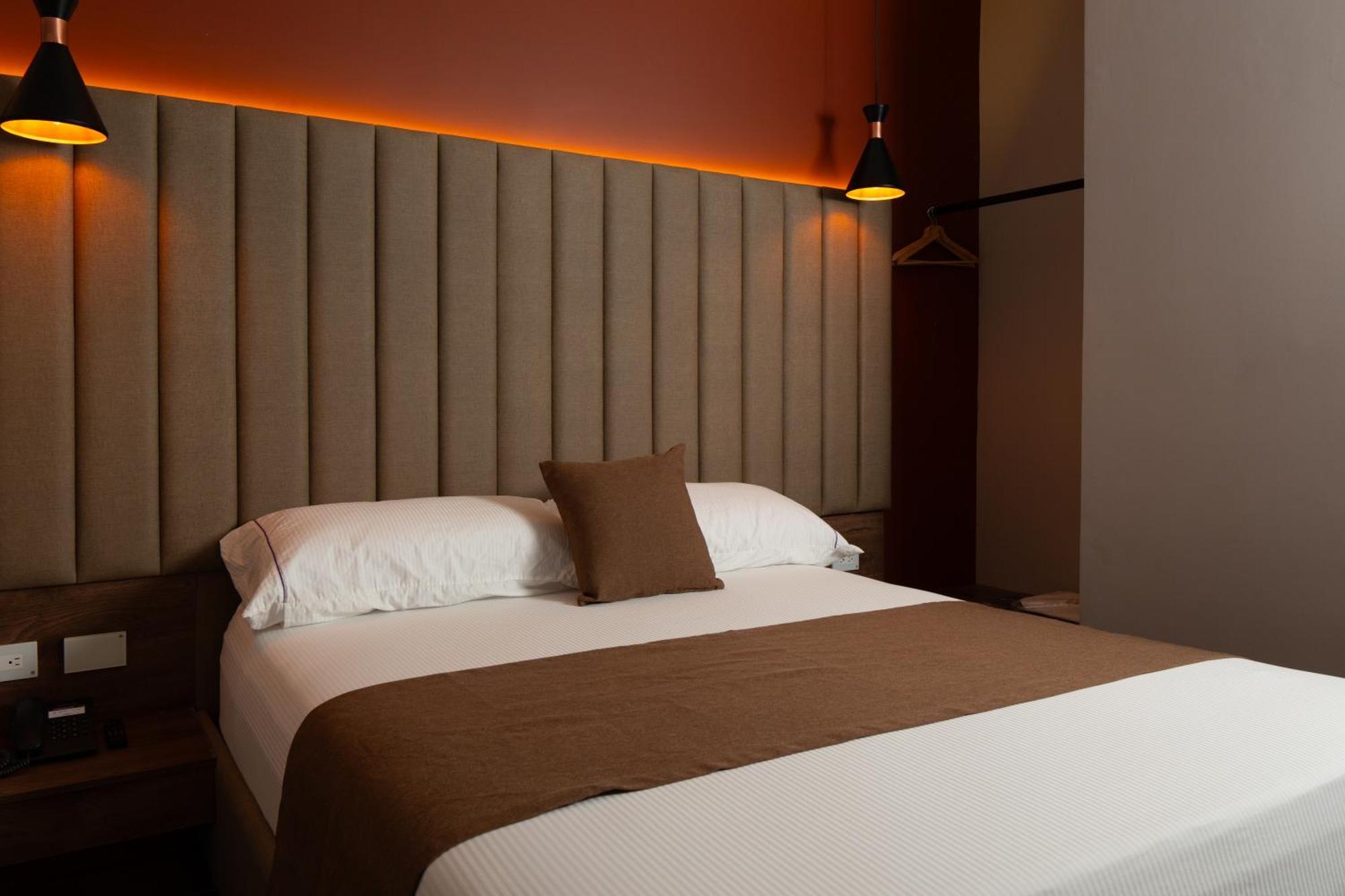 Hotel Byhours Circunvalar - Adults Only バランキージャ エクステリア 写真